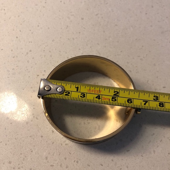 Ann Taylor Bangle - Picture 2 of 3